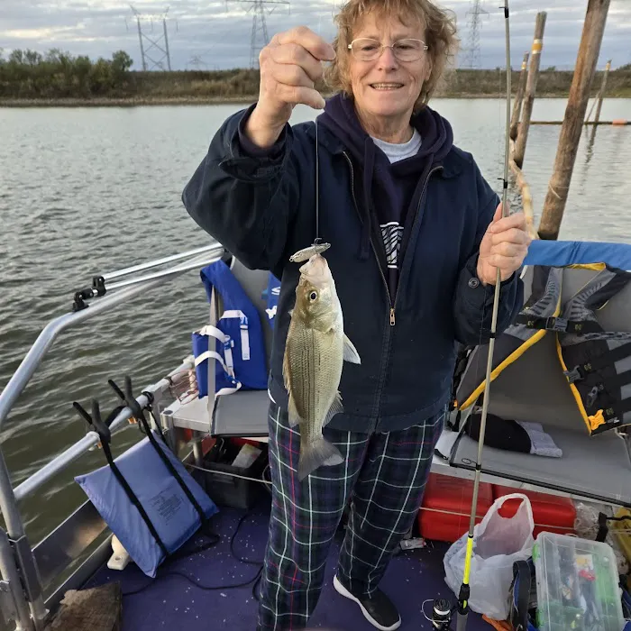 Peanut's Crappie House & Campground 10
