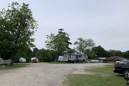 Pin Oak RV Park