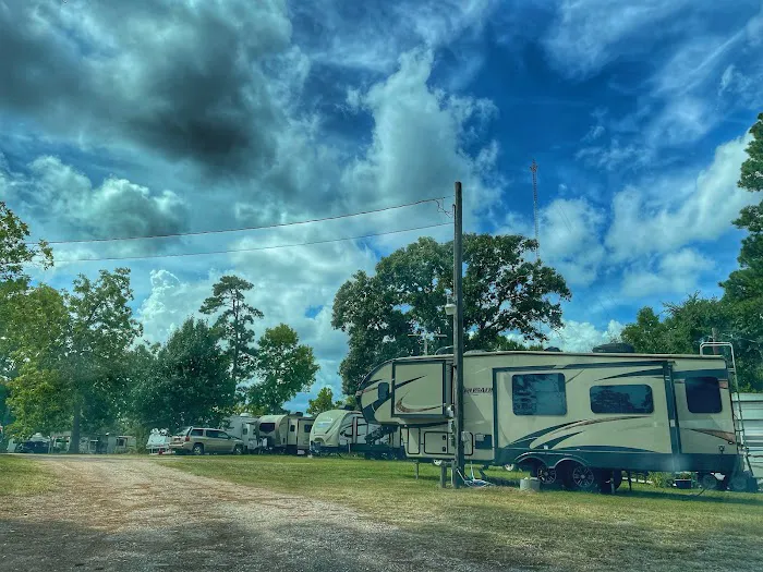 Pin Oak RV Park 3