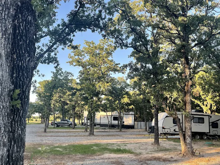 Trinity Oaks RV Park 8