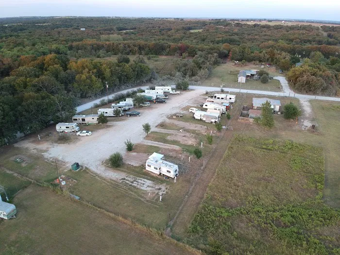 Lil Bit Country RV Park 8