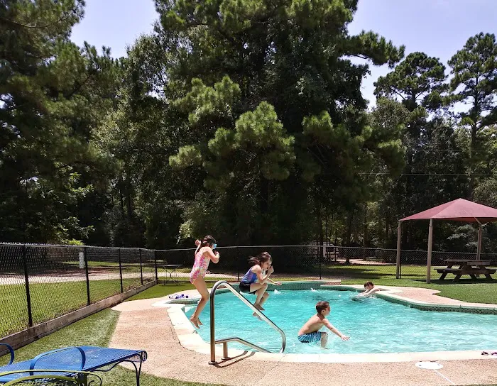 Woodsy Hollow Campground & RV Resort 1
