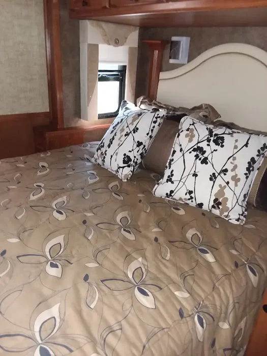 Woodsy Hollow Campground & RV Resort 2