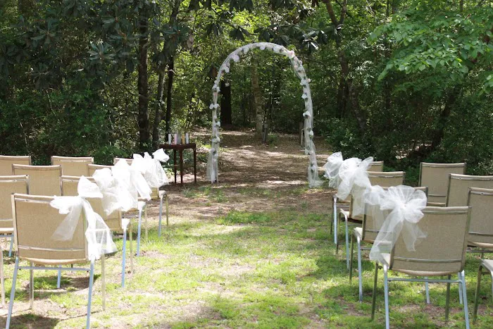 Woodsy Hollow Campground & RV Resort 9