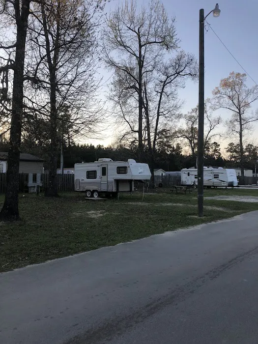 Thompson Lake RV Resort 7