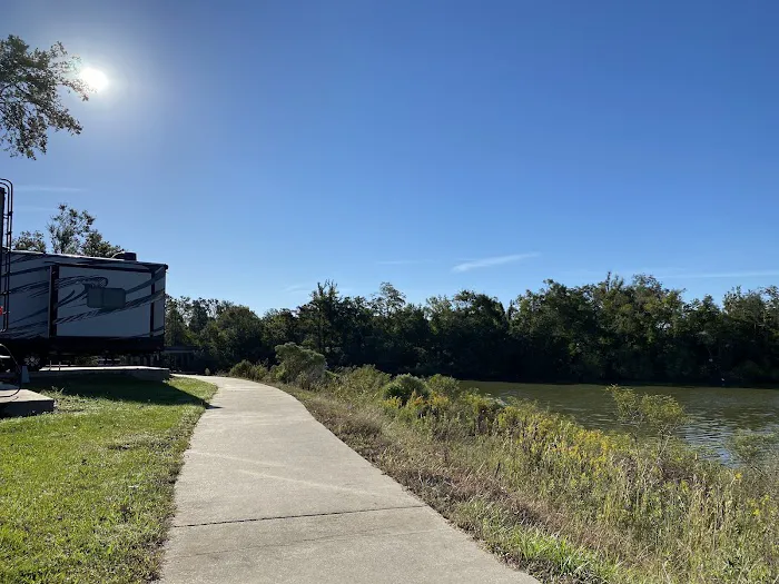 Lakeview Paradise RV Resort 10
