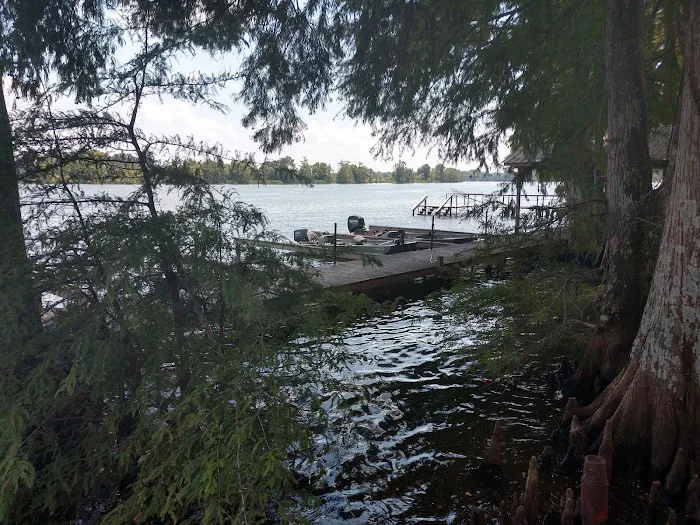 Sportsman's Lodge 7
