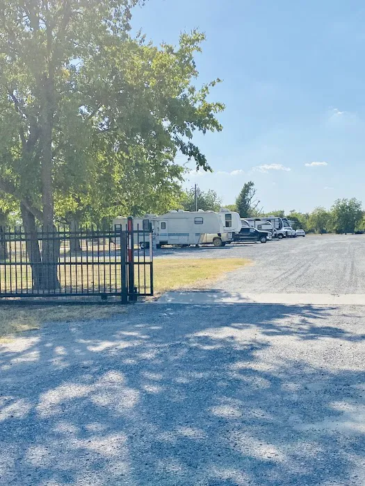 Country Comfort RV Park of Marquez 7