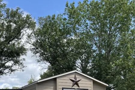 Glen Oaks Mobile Home Park