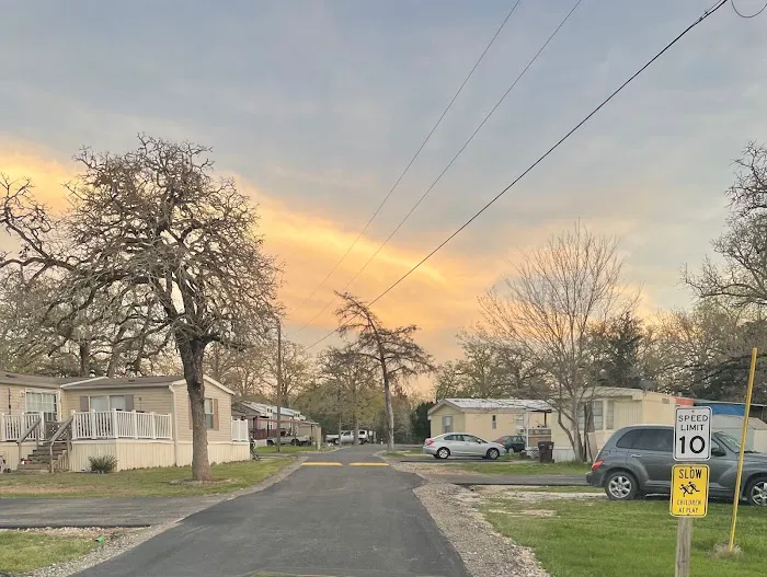Glen Oaks Mobile Home Park 10