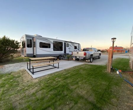 Hooves N Wheels RV Park