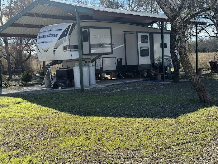 Hooves N Wheels RV Park 5