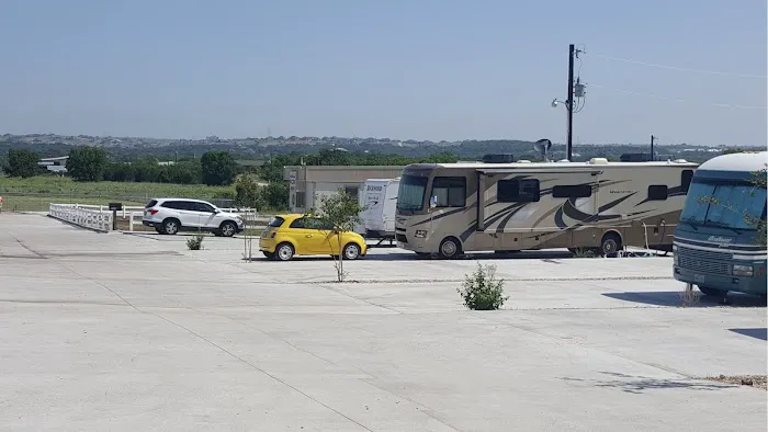 Fort Worth RV Park 3