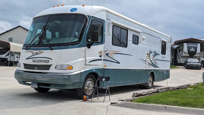 Fort Worth RV Park 10