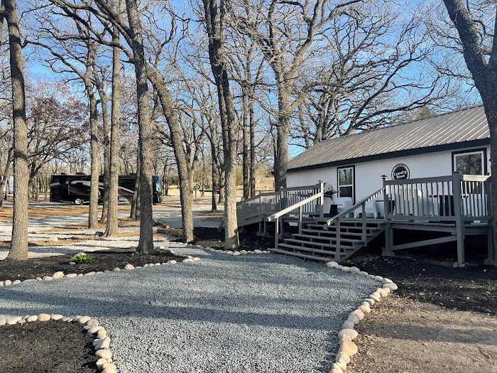 Cozy Hill Rv and Cabin Retreat 4