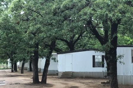 Hidden Oaks Mobile Home Park