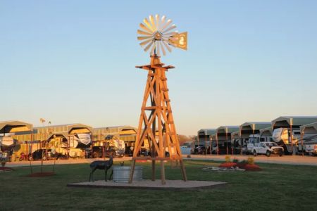 Fox Run RV Living LLC