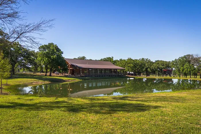 Waco Creekside Resort 7
