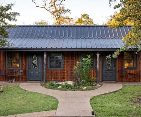 Nicole Creek Cabins and RV Park