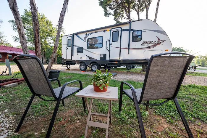 Nicole Creek Cabins and RV Park 10