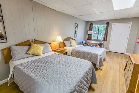 Bundick Lake Retreat and RV
