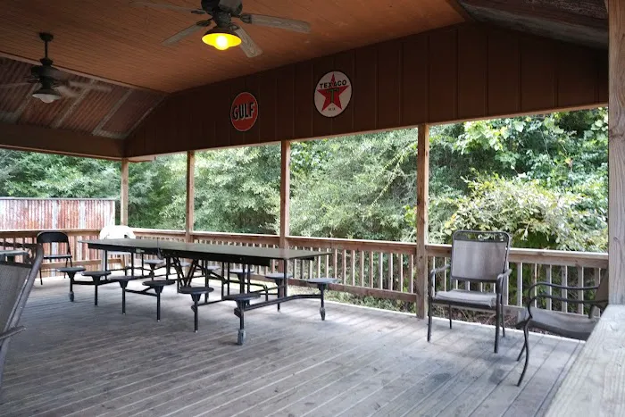 Whispering Creek Lodging & RV Resort 4