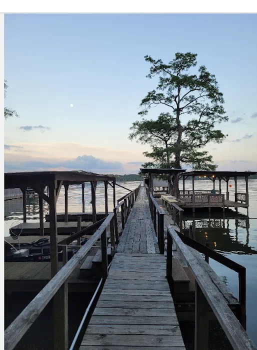 Tom Bell's rv park, boat landing and trailer rentals 3