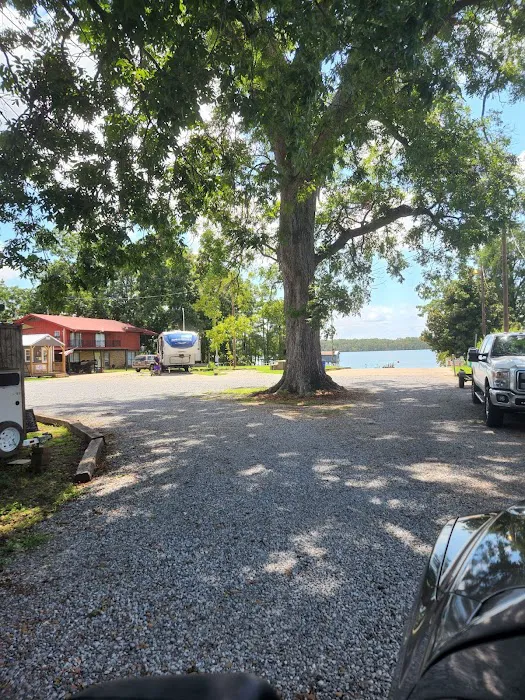 Tom Bell's rv park, boat landing and trailer rentals 9