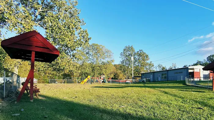 Quilly's Magnolia RV Park 6