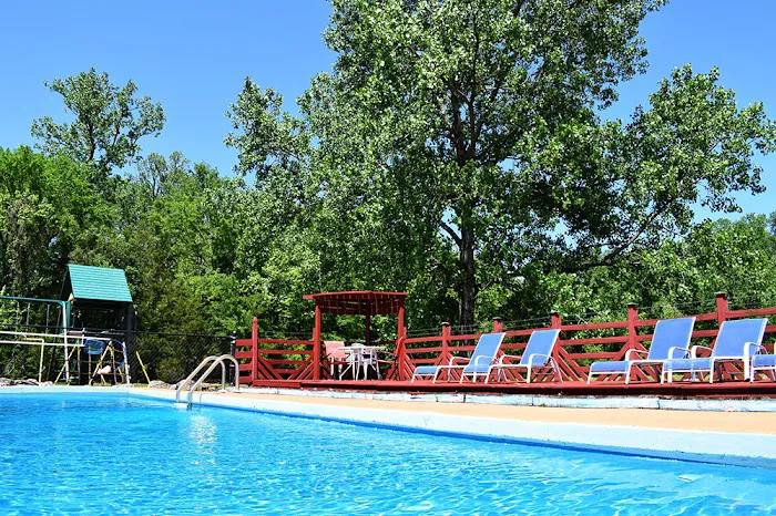 Quilly's Magnolia RV Park 7