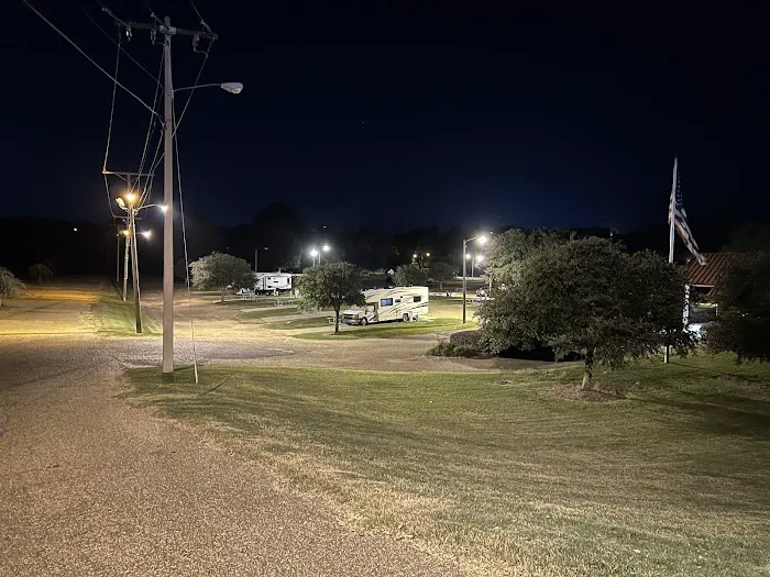 Ameristar RV Park 6