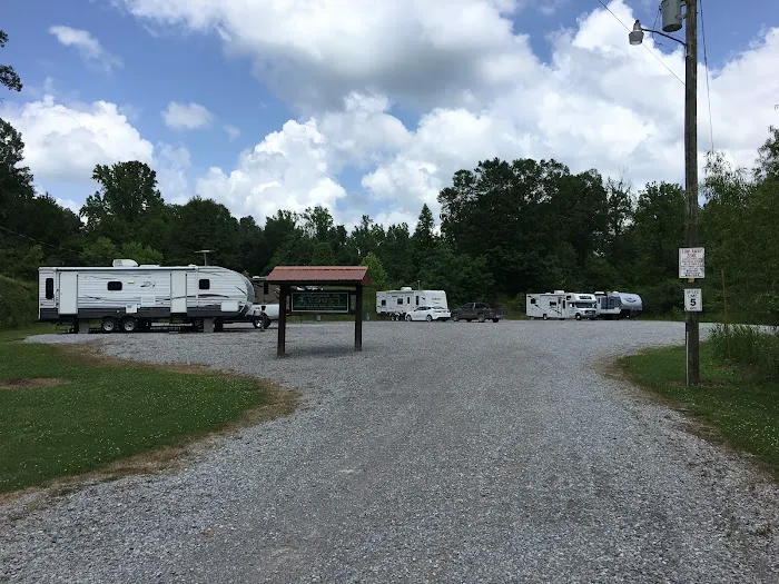 THE ROOST RV PARK 7