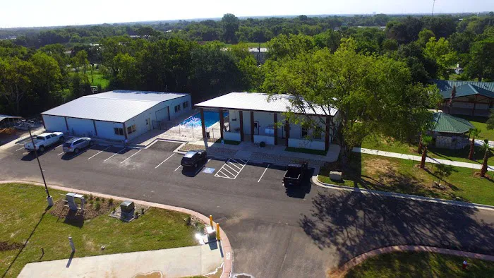 Hardy's Resort RV Park - College Station 8