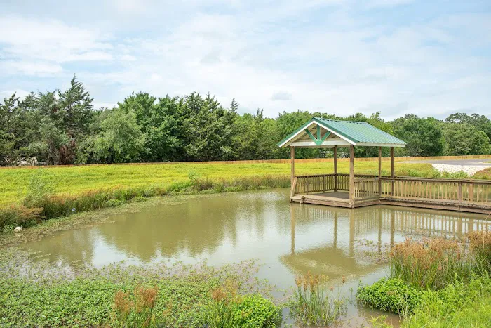 Hardy's Resort RV Park - College Station 7