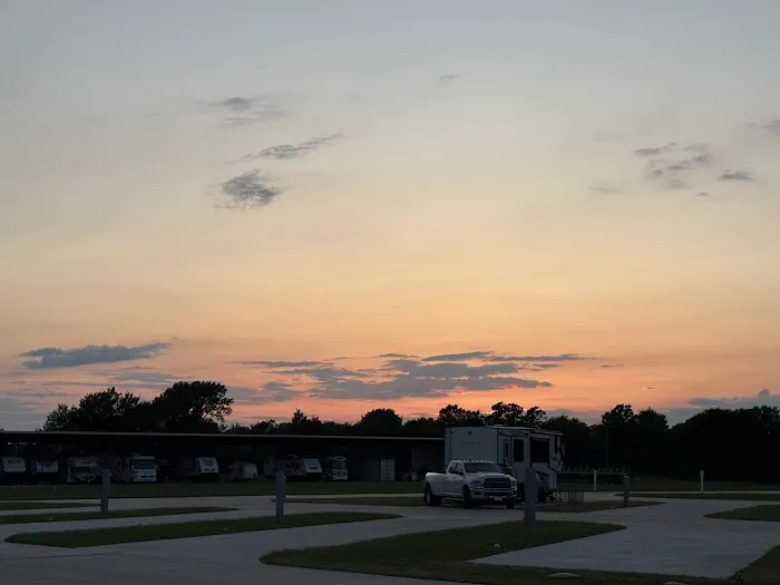 Airport Landing RV Resort 8