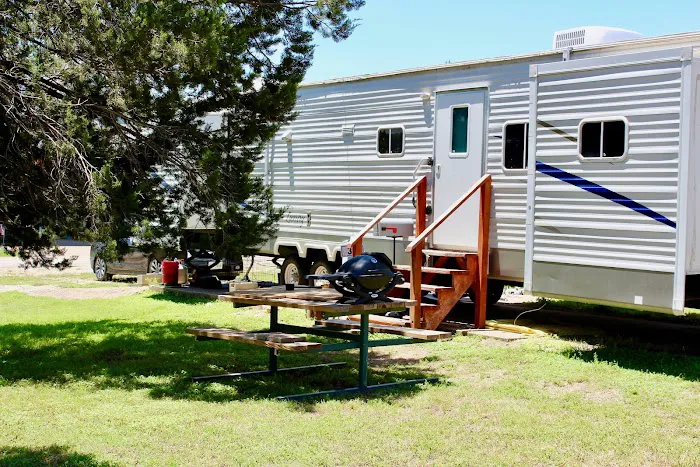 Lake Life RV Park - Lake Whitney 4