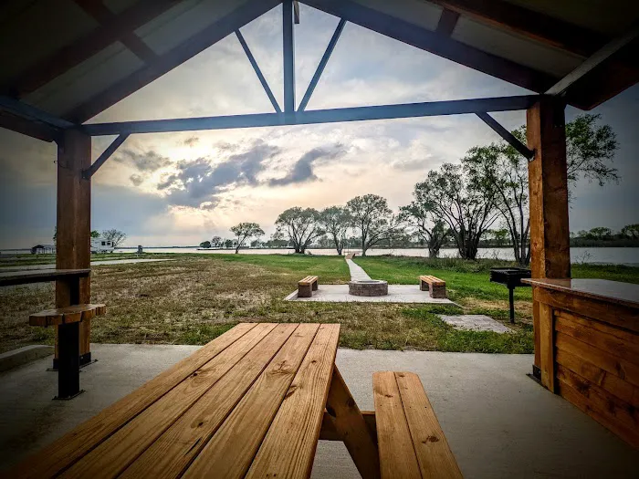 Peninsula Point RV & Tiny Home Luxury Resort 10