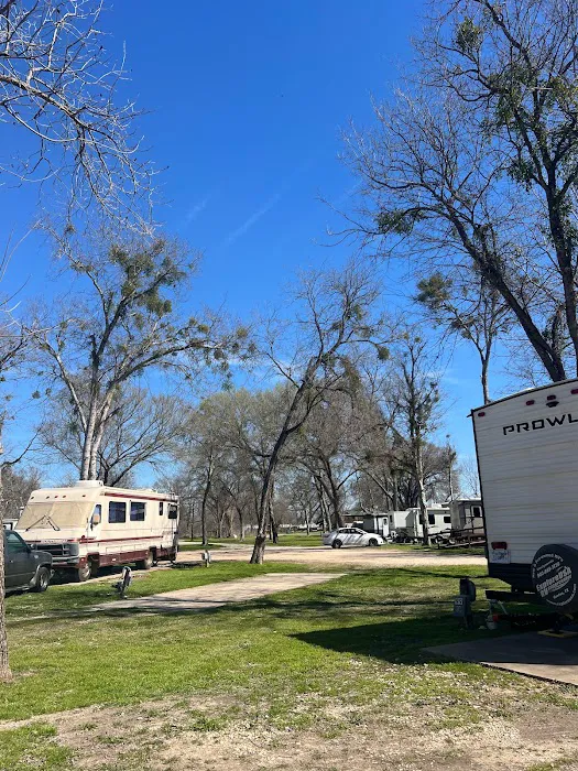 Patriot RV Park - Waco 9