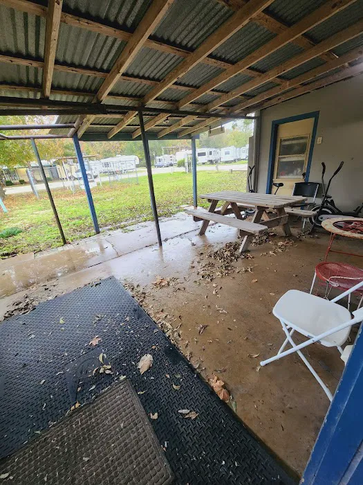 Highway 90 RV Resort and Storage 10