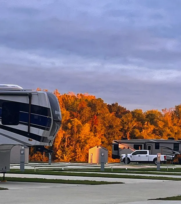 East Fork RV Resort 8