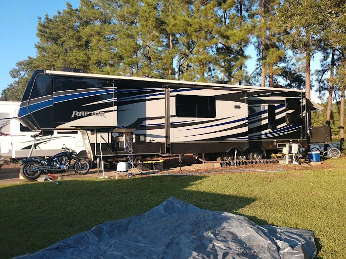 Smith Lake RV Park 10