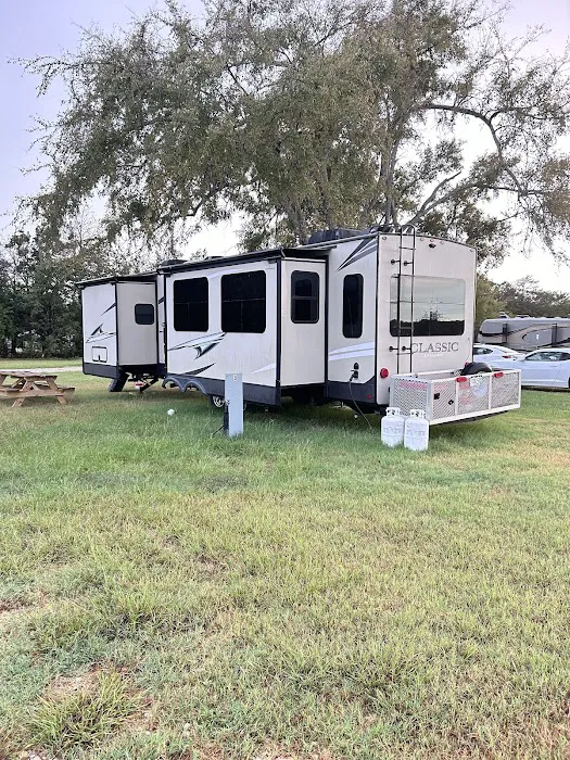 Pull Through RV Park 8
