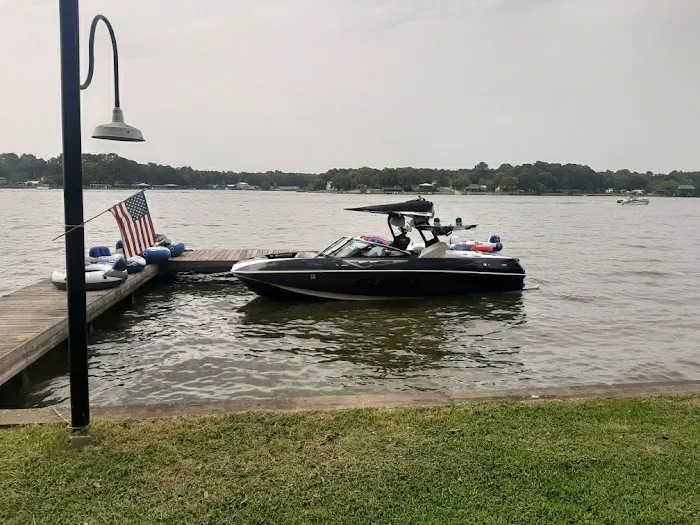 Great Escape RV Park of Lake Conroe 5