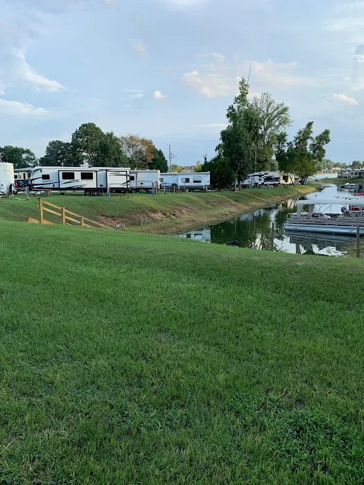 Venice on the Lake RV Park 3