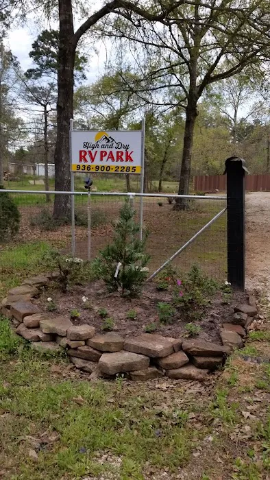 High and Dry RV Park 9