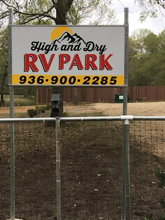 High and Dry RV Park 8