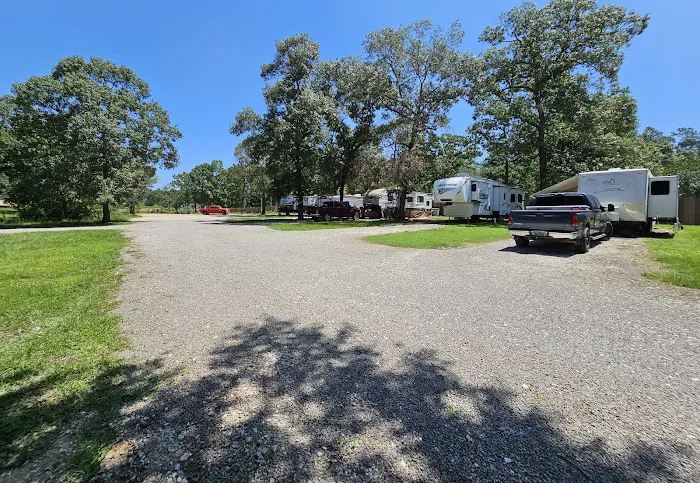 High and Dry RV Park 6