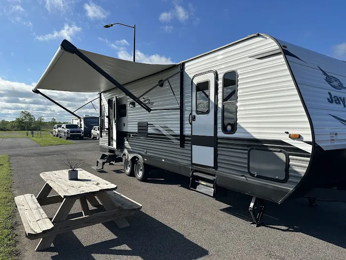 Lake Charles RV Resort by Rjourney 6