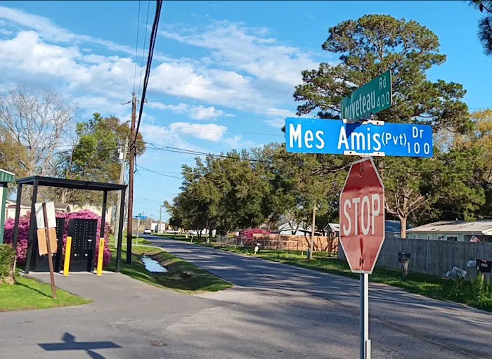 Mes Amis Mobile Home Park 8
