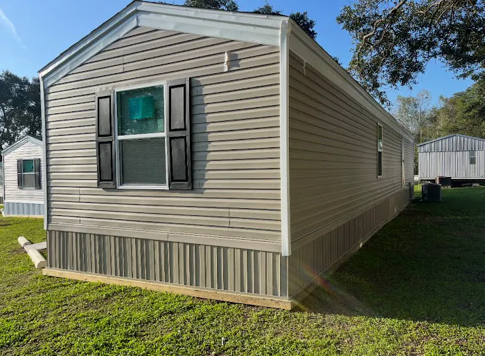 Liberty Mobile Home & Rv Park Picture 8
